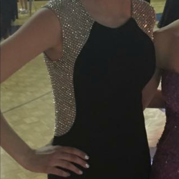 Prom dress - Picture 3 of 3